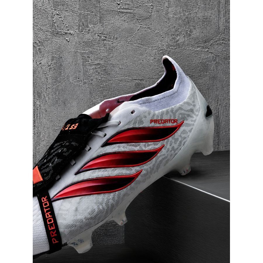 adidas Predator Elite Fold-over Tongue FG Chaos vs Control